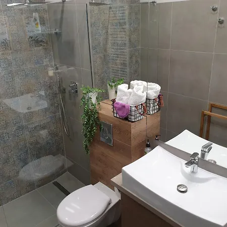 Q Meta -1, 2 Lub 3-pokojowe, Klimatyzowane Przy Manufakturze Z Garazem Lub Parkingiem Gratis, Fv