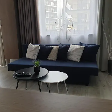 Apartament Q Apart AGAT - parking klimatyzacja Netflix, STUDIO