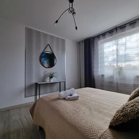 Q Meta -1, 2 Lub 3-pokojowe, Klimatyzowane Przy Manufakturze Z Garazem Lub Parkingiem Gratis, Fv Apartment