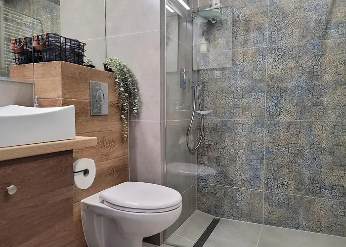 Q Meta -1, 2 Lub 3-pokojowe, Klimatyzowane Przy Manufakturze Z Garazem Lub Parkingiem Gratis, Fv Appartamento *